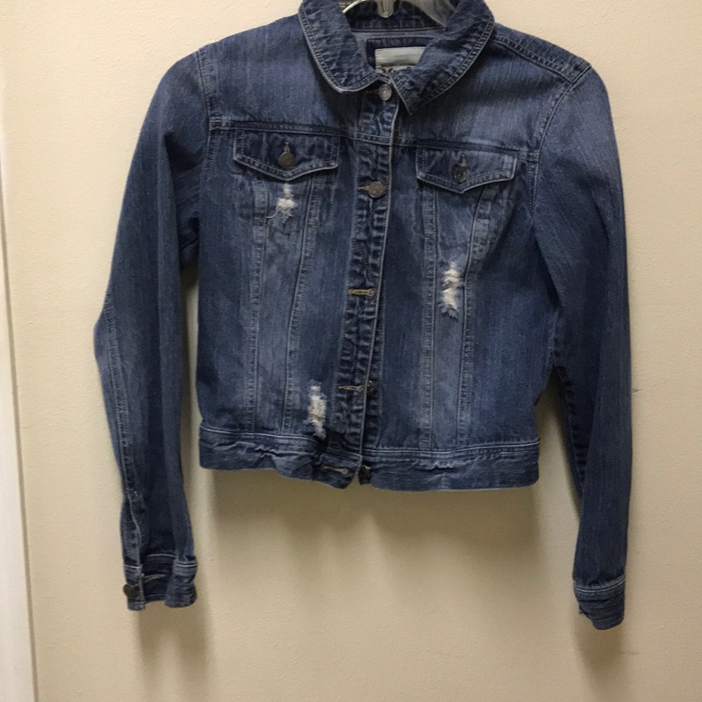 Juniors jean jacket💛🌻